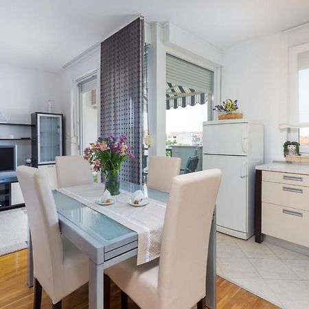 Karlita Apartment Солин Екстер'єр фото